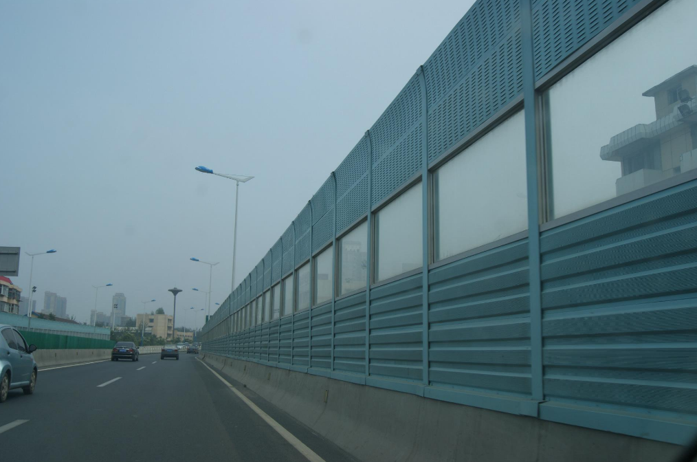 錦州道路噪音治理工程；錦州高速隔聲屏障